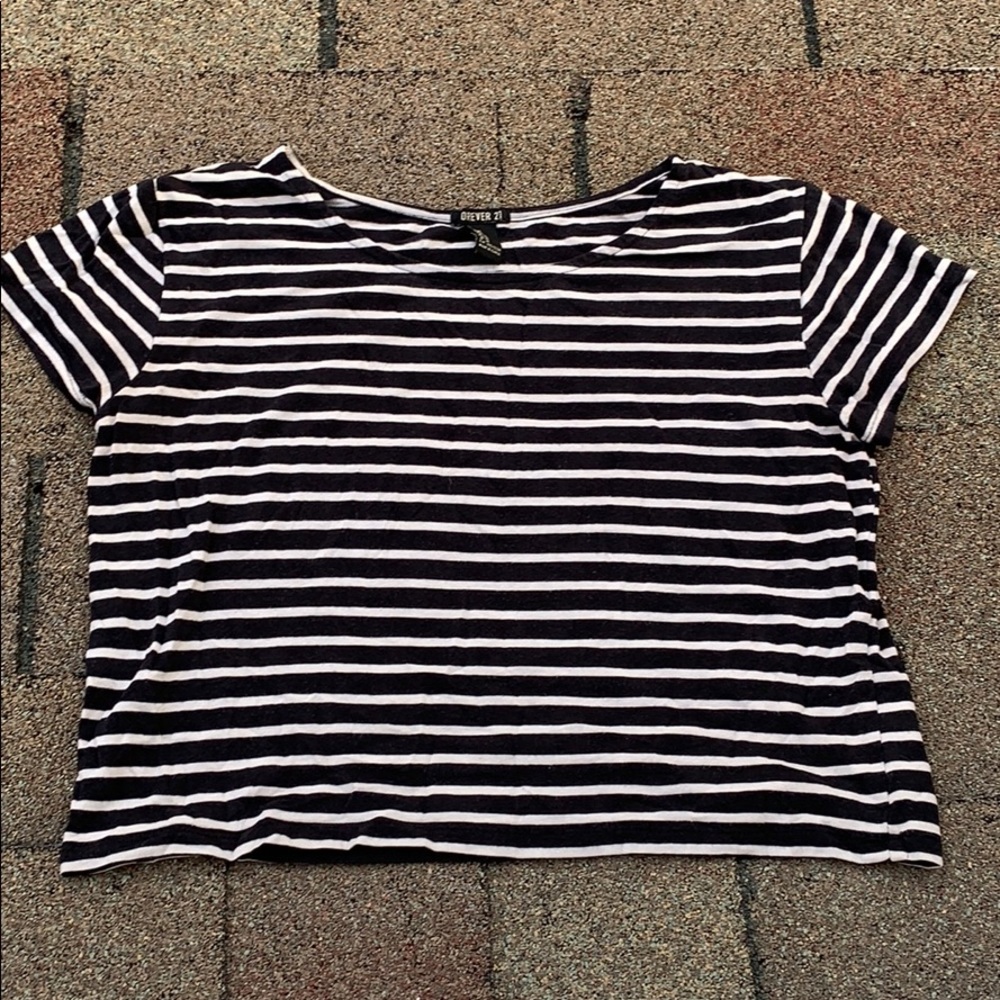 Forever 21 Black and White Striped Crop Top
